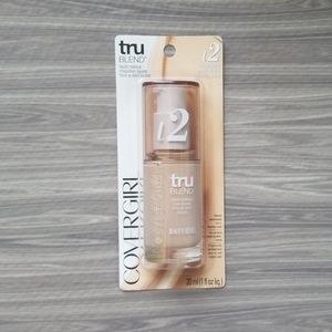 3/$18👽Cover girl tru blend- Classic ivory